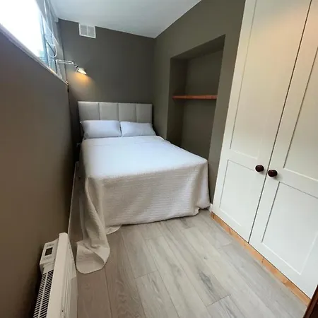 Serpentine Ave Garden Flat 아파트