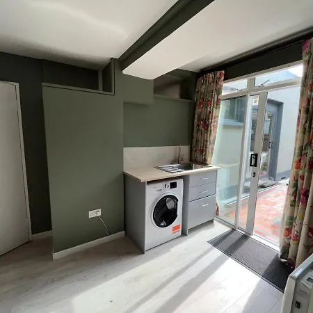 Serpentine Ave Garden Flat * 都柏林